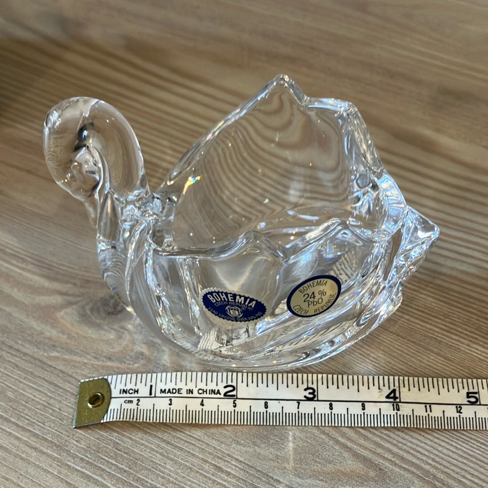 Bohemia Crystal Swan Figurine
